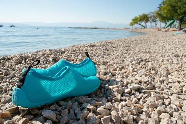 best sandals for rocky beach