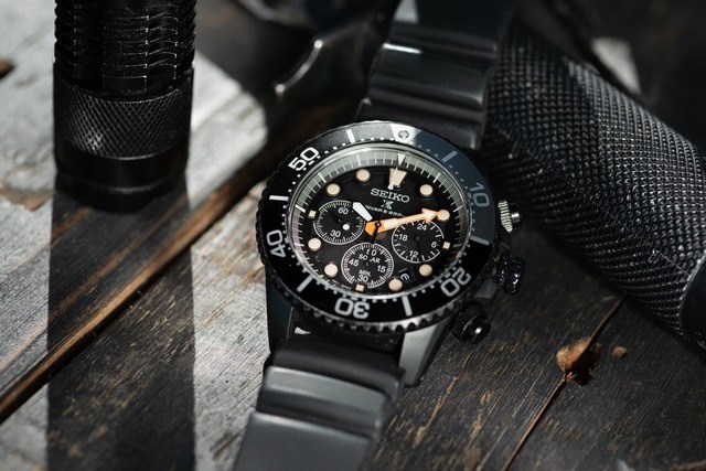 alpha tactical watch