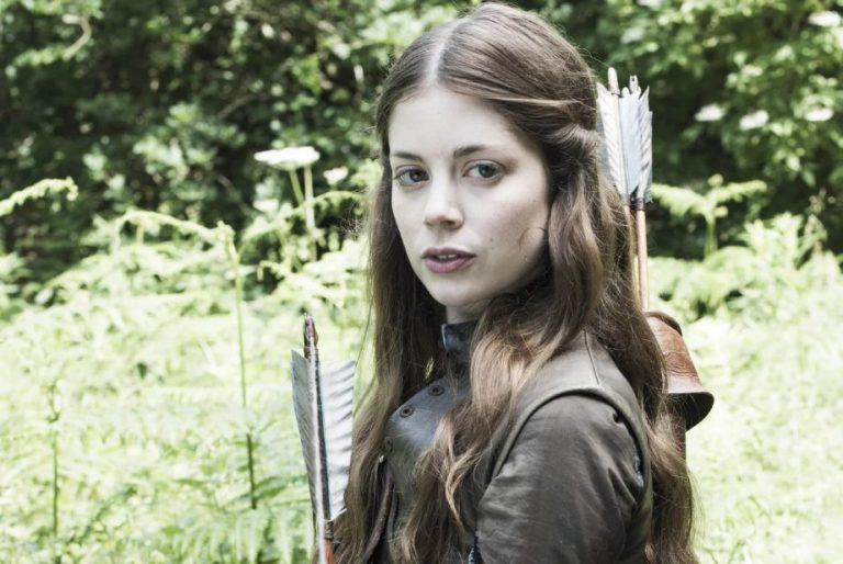 30 Beautiful Game Of Thrones Female Characters: Most Attractive Women ...