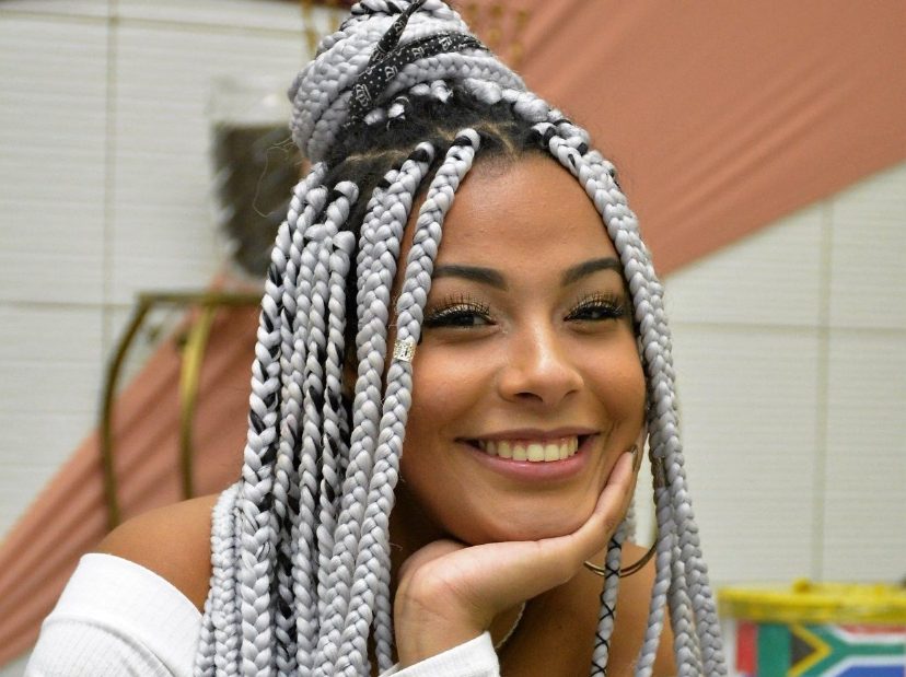 15 Cool Box Braids Hairstyle In Silver Grey Color - Hood MWR