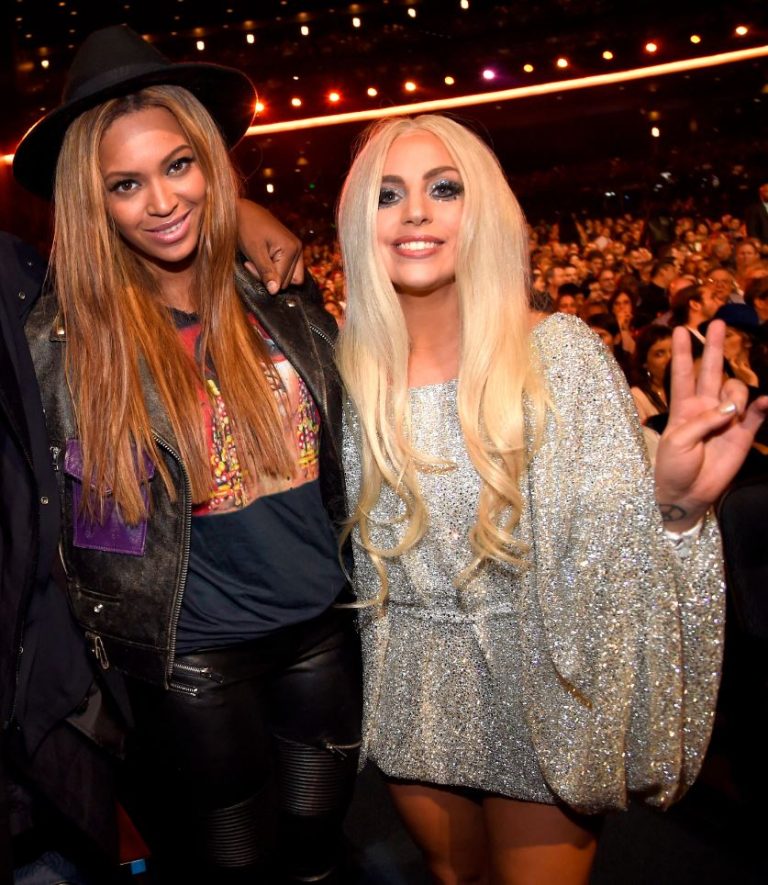 Lady Gaga Height How Tall Is American Singer Songwriter Hood Mwr