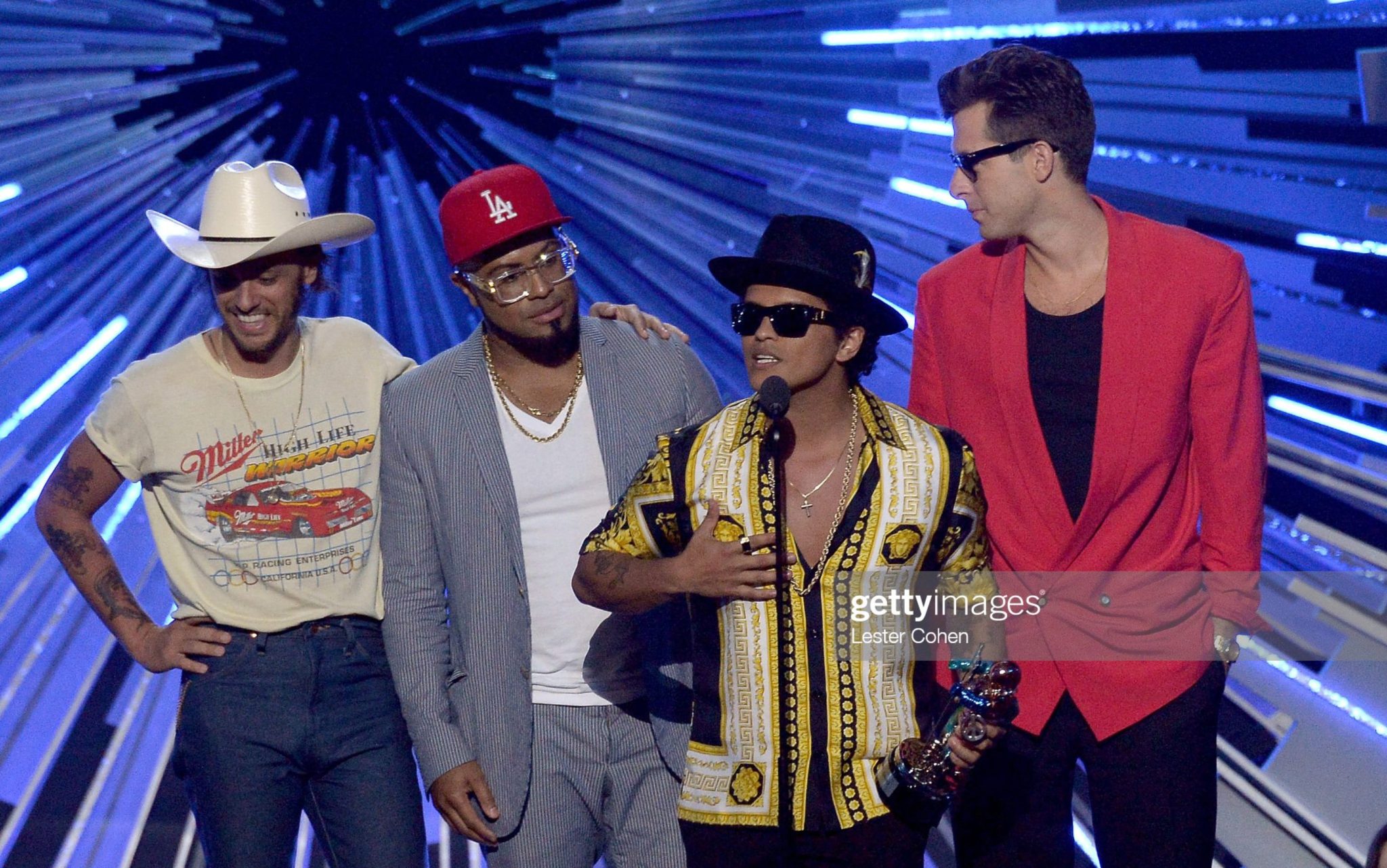 Bruno Mars Height How Tall is The Uptown Funk Singer? Hood MWR