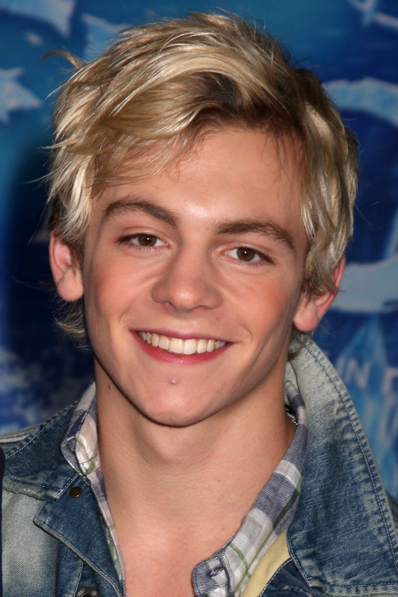 30-natural-blonde-male-celebrities-most-popular-hood-mwr