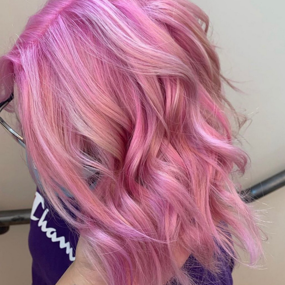 35 Beautiful Blonde Hair With Pink Highlights In 2023 - Hood Mwr