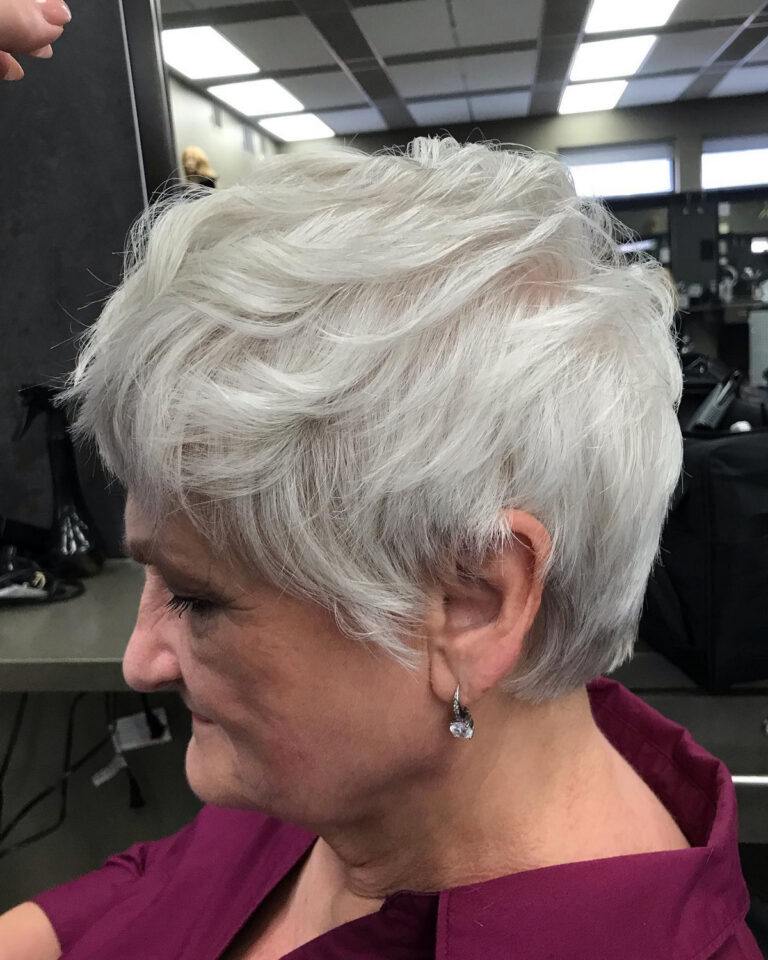 60 Captivating Pixie Haircuts For Older Women in 2023 - Hood MWR